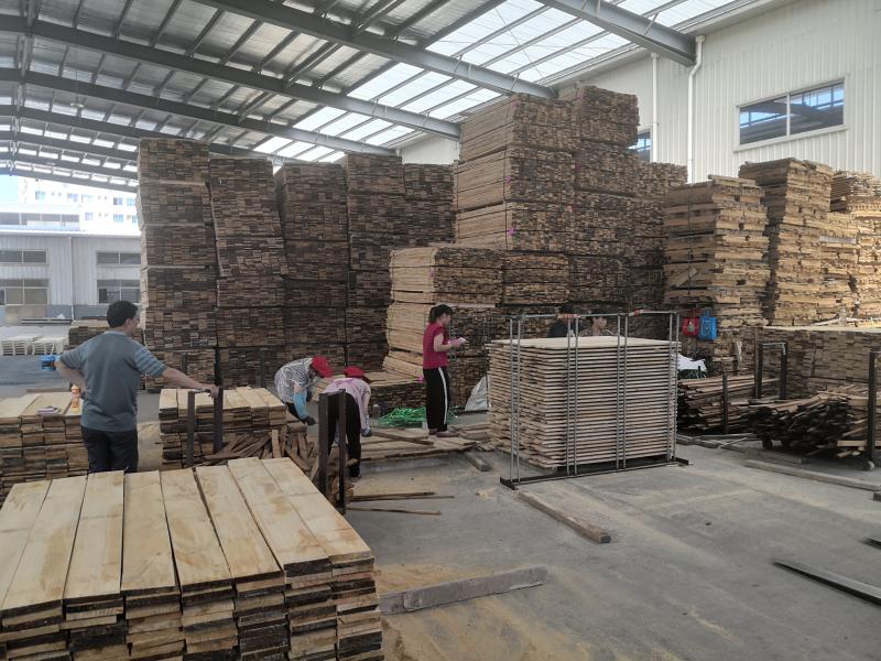 Wood Mouldings Manufacturing Process - Material Selection