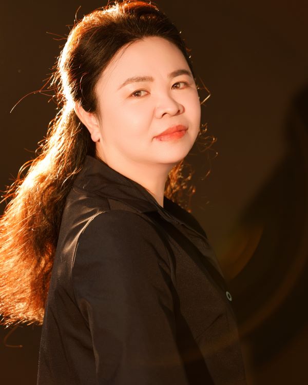 Lily Yan - Sales Head